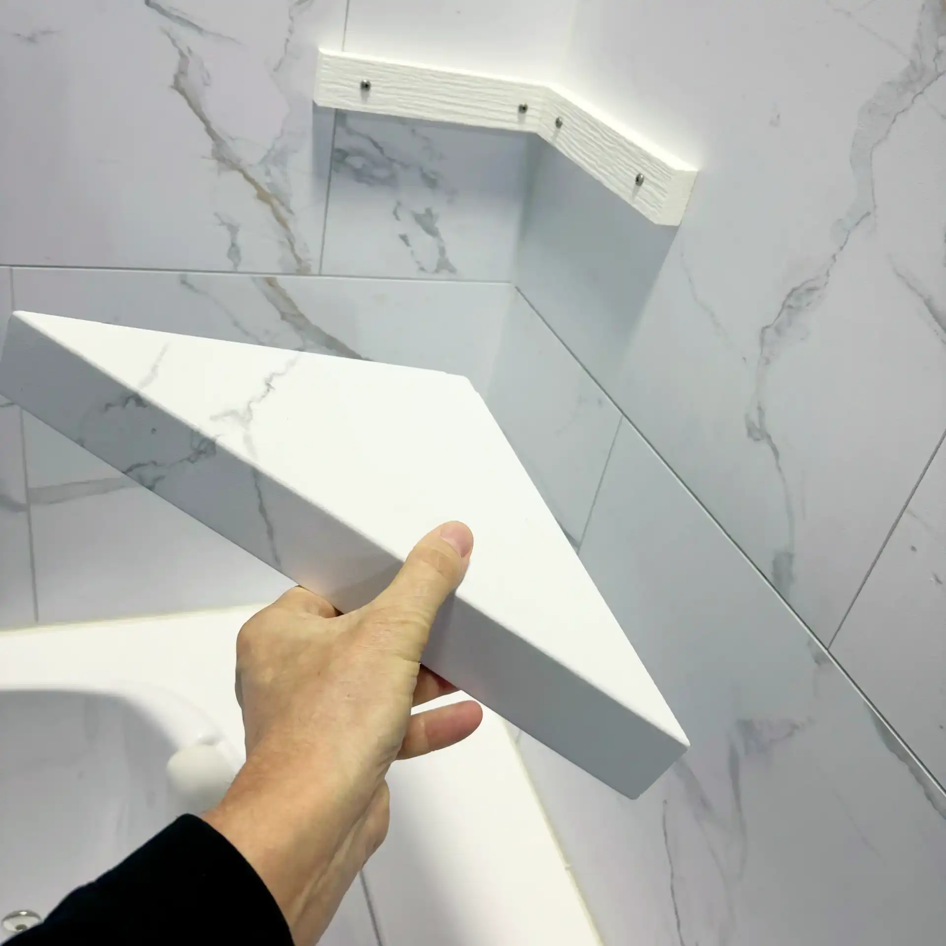 Carrelage PVC à rainure languette et rainure 25"x15 » - IMG 5995 scaled | Brushed Nickel Mixers