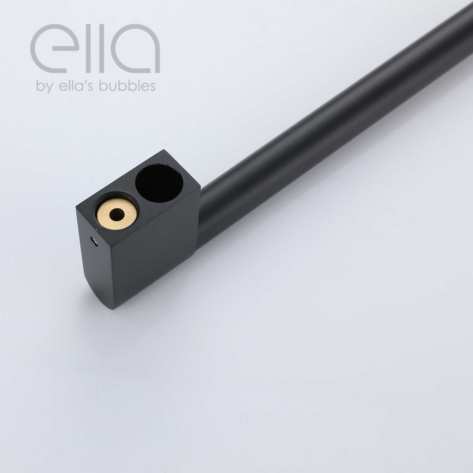 Support mural pour robinet de baignoire en cascade avec curseur de 24 po et douche à main - DT9A5959 | Support mural pour robinet de baignoire en cascade avec curseur de 24 po et douche à main - DT9A5959 |