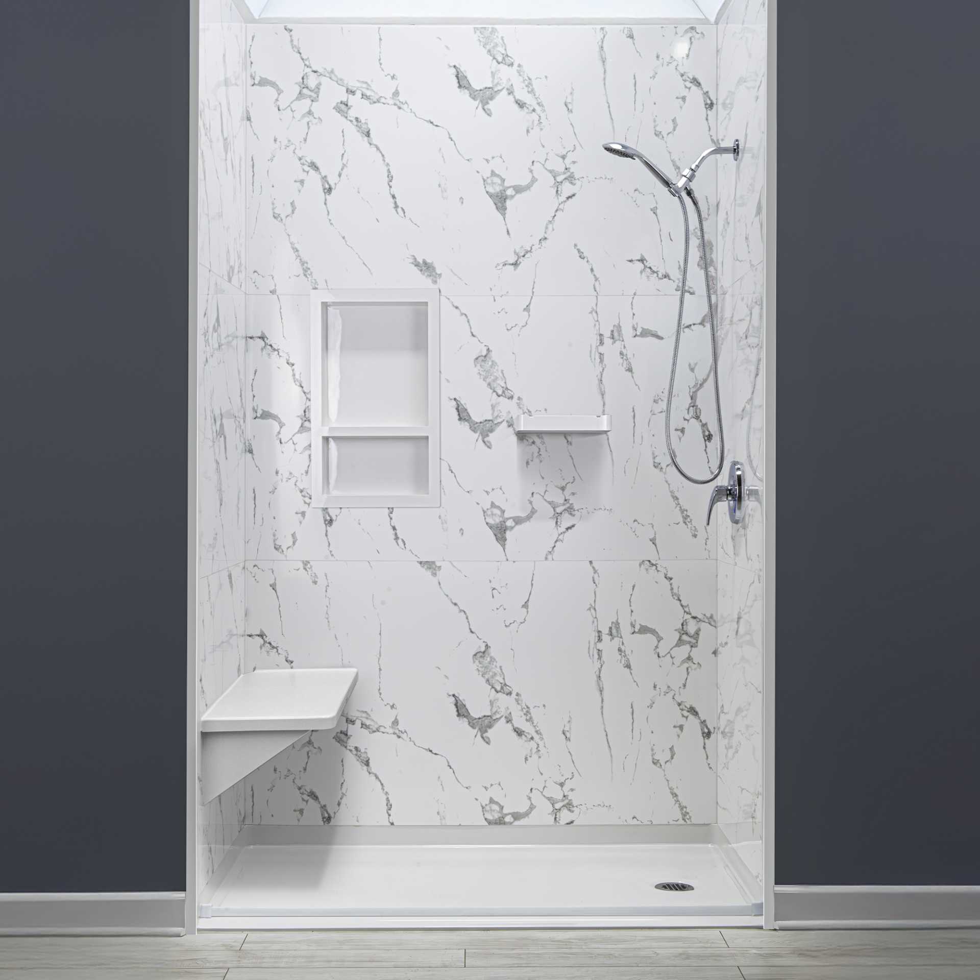 Entourage mural en acrylique de douche à 50% de rabais, 9 pièces, 36&nbsp;» x 60&nbsp;» x 96&nbsp;» - Acrylic Shower Wall Surround 9 Piece niche shelf |